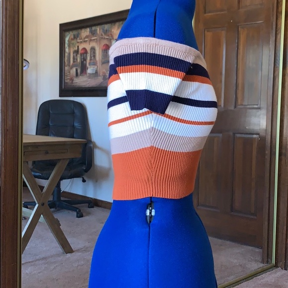 A’gaci | Crop Top - Picture 3 of 7